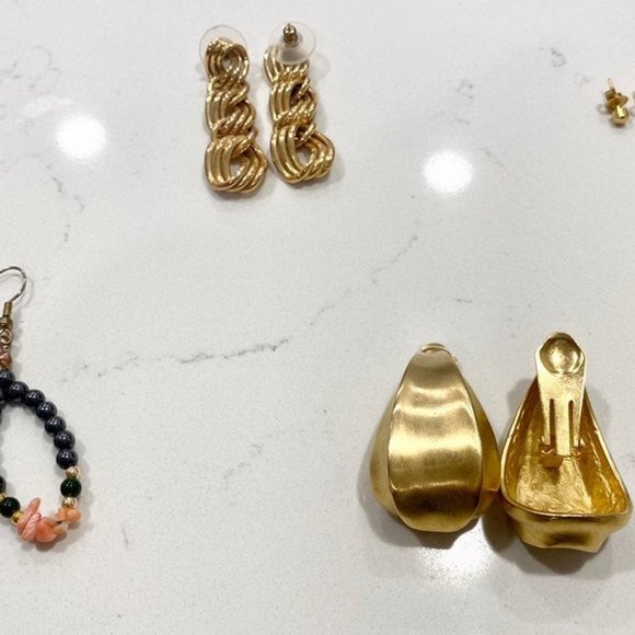 Bundle of Antique/Vintage Earrings - Picture 3 of 4